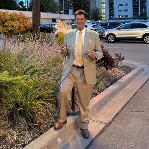 Meet your Posher, Bill